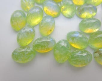 24 Vintage Yellow-Green Glass Cabochons, 7mm x 5mm Oval