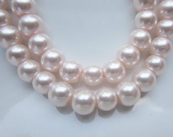 Vintage Pale Pink Glass Pearl Beads, 6mm Round
