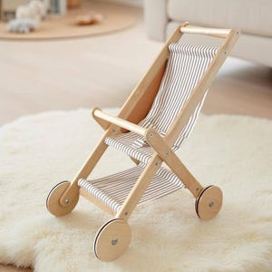 Houten poppenwagen – Montessori-speelgoedwagen voor peuters | Duwspeelgoed voor poppen | Handgemaakte babypoppenwagen met stoffen zitting