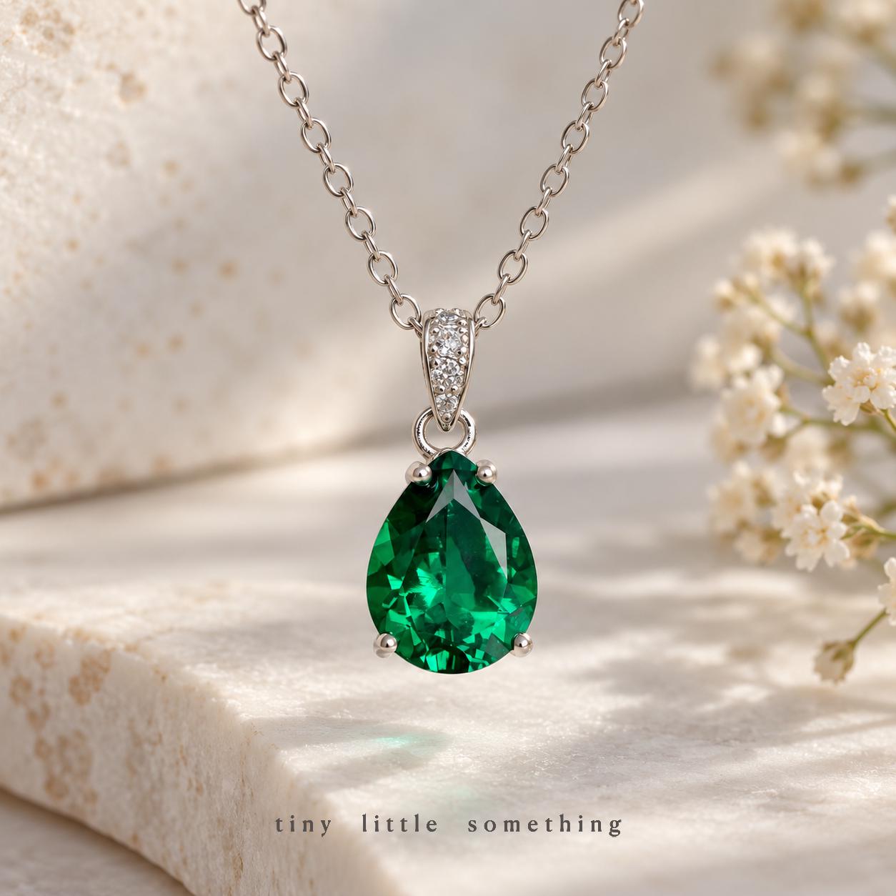 Emerald necklace - Etsy 日本