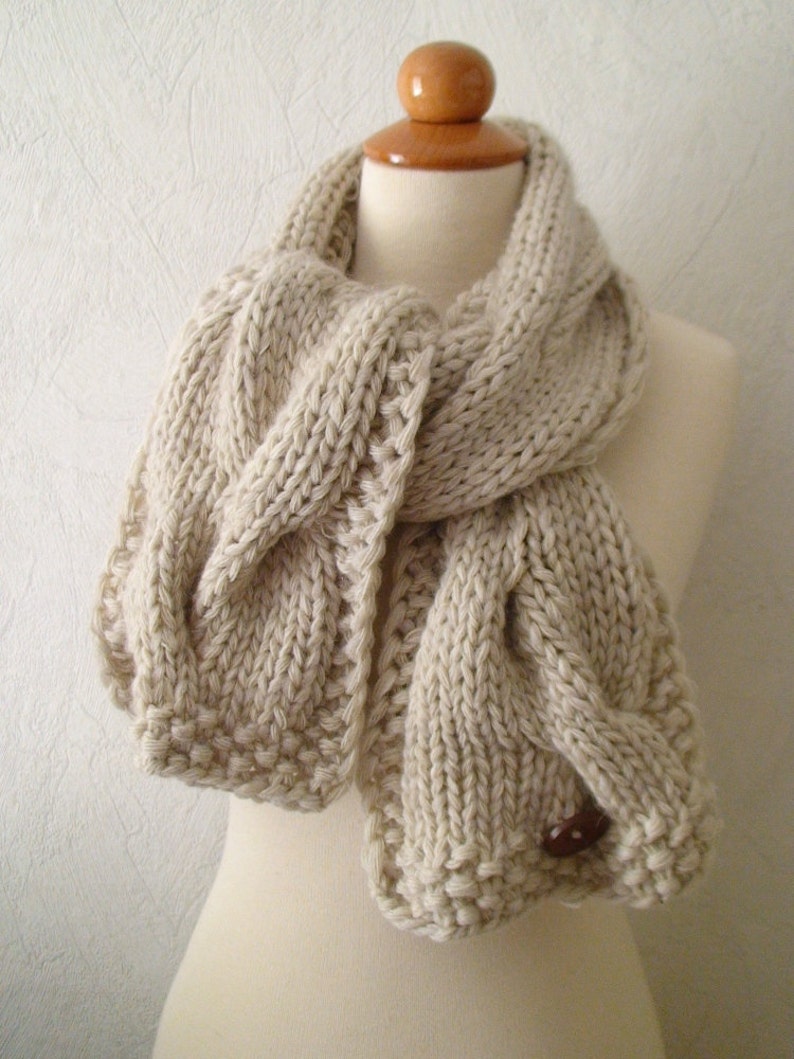 Chunky Scarf Handknit Big Cowl Extra Thick Cabled Soft in Natural White Beige Alpaca Merino Wool Kid mohair imagem 3