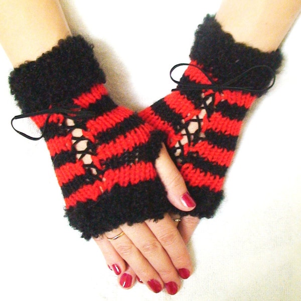 Fingerlose Handschuhe schwarz rot gestreiften Korsett-Pulswärmer mit Wildleder Bänder HANDGESTRICKTER