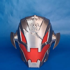 Cybernetic Overlord Helmet Deck Box – Multi-Colour 3D Printed Card Vault – Fits 100+ Sleeved Cards for TCG, Commander & Tabletop Games