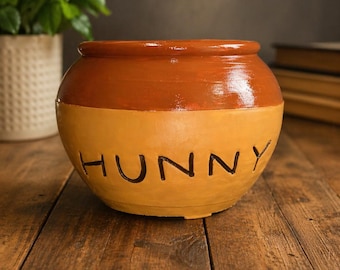 Winnie Puuh Pflanzentopf “Hunny” – Handbemalt