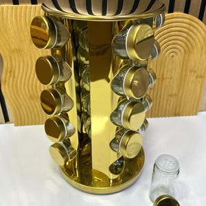 Gold Rotating Spice Rack with 16 Glass Jars – Modern Countertop Organizer with Shakers & Lids for Kitchen Storage or Gifts