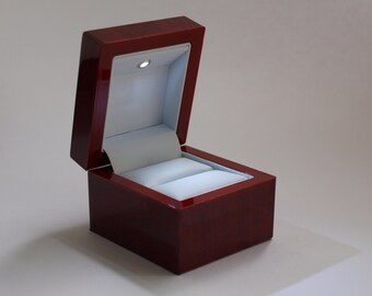 mahogany ring box