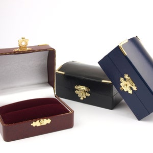 Luxury Antique Style Ring Box for Two Rings, Double Ring Box for Wedding and Engagment, Ring Bearer Box in Vintage Style - The BAMPTON