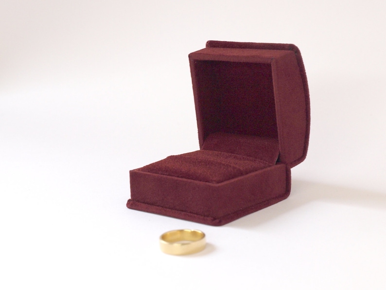 Sumptuous Velvet Wedding CHELSEA Heirloom Ring Box Wedding Ring Holder Burgundy Velvet Ring Box Proposal Ring Box Luxury Ring Box