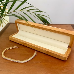 Luxury Natural Wooden Bracelet Box - Beautiful Glossy Wood Gift Box for Bracelet or Watch, Jewelry Storage or Presentation Display Box ASCOT