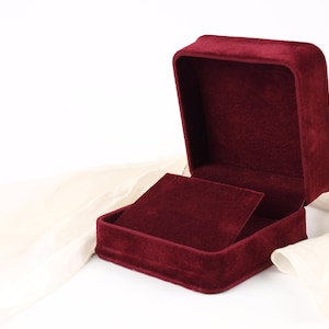 Burgandy Velvet Universal Gift Box, Jewellery Gift Box for Earrings and Pendant or Chain, Premium Necklace Box, Earrings Gift Box Winchester