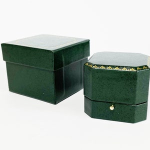 Luxury Green Antique Style Ring Box, Gorgeous Gift Box for Rings for Engagement, Wedding or Heirloom Ring OXFORD