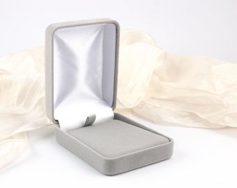 Silver Grey Velvet Necklace Box: Jewelry Gift Box, The Norham