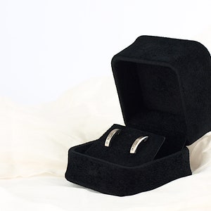 Zwart fluwelen oorbellendoos, luxe oorbellensieraden geschenkdoos voor stekers en kleine oorbellen, presentatiedoos oorbellen - WINCHESTER