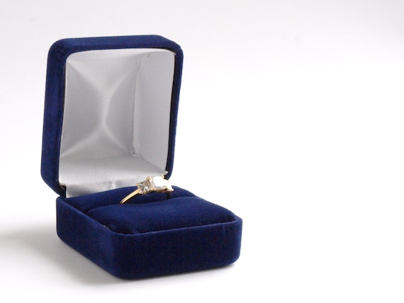 Velvet ENGAGEMENT WEDDING RING Gift Box Jewelry Storage Case Organizer 