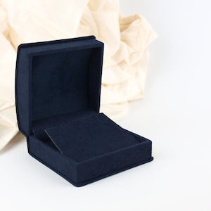 Navy Blue Velvet Necklace and Earrings Box, Jewellery Presentation Box, Pendant Gift Box, Earrings Gift Box, Chain Gift box, The Chelsea