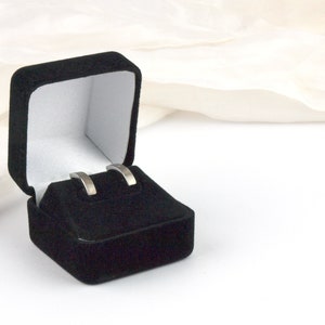 Black Velvet Earring Gift Box, Earring Box for Studs, Earring Presentation Box, Earring Holder ROCHESTER