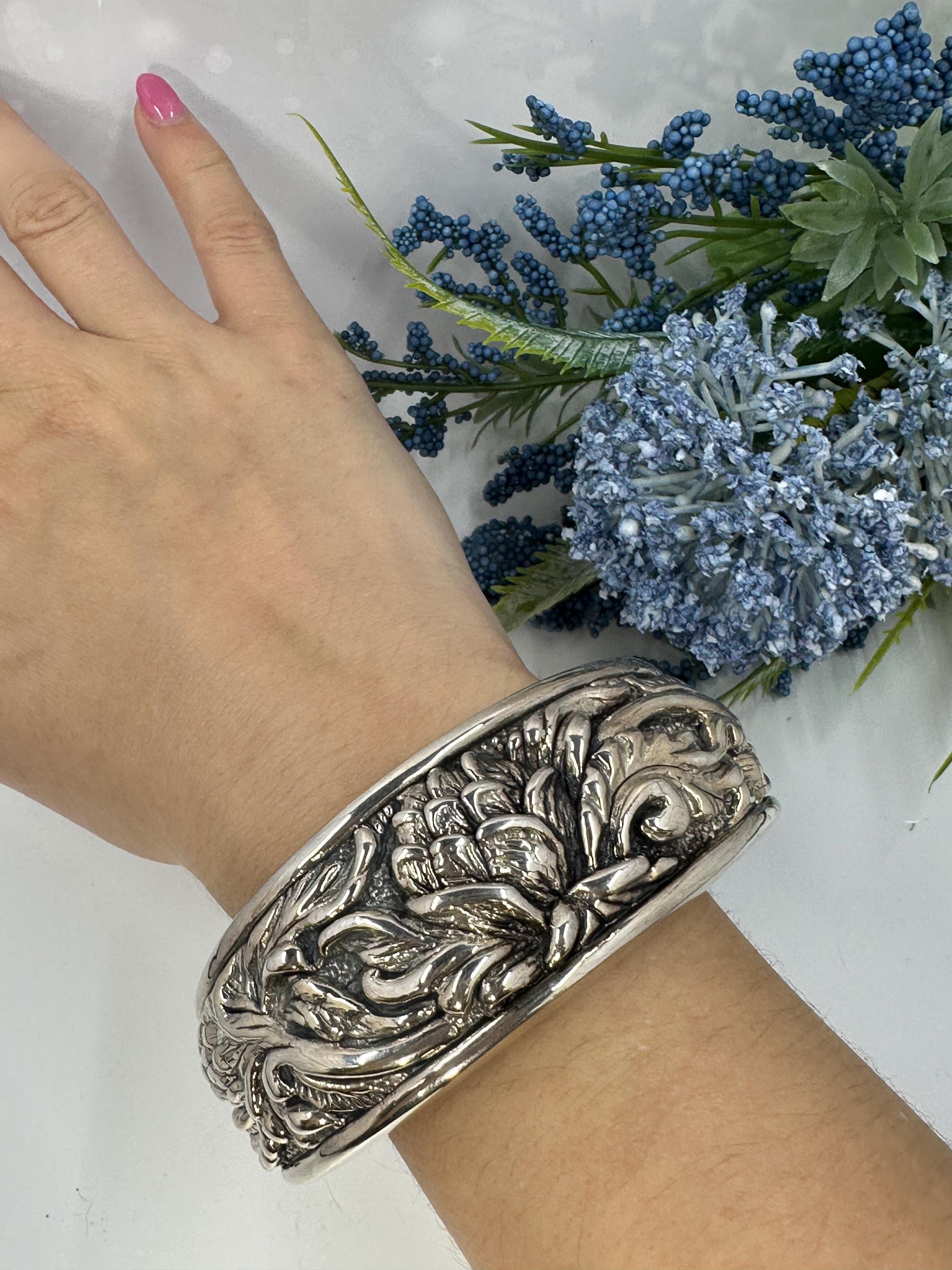 ヴィンテージ スターリングシルバー フローラル カフブレスレット