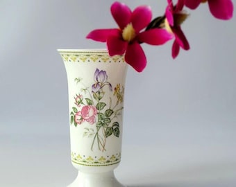 Vintage Royal Doulton Camilla Vase: English Bone China Floral Decor