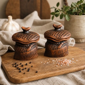 Salt Cellar Set, Rustic Salt Pig and Pepper Jar with Lid, Handmade Pottery Spice Bowl, Farmhouse Salt Keeper Decor