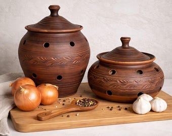 Garlic and Onion Storage Set – Breathable Terracotta Keepers with Lids