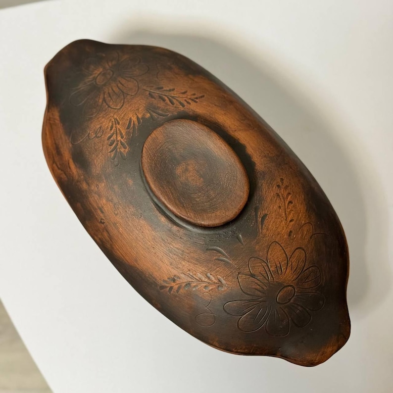 Terracotta Bread Baker with Lid, Oval Clay Baking Dish, Sourdough Loaf Pan, Rustic Oven Cookware, Handmade Farmhouse Kitchenware