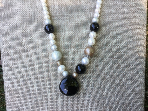 Natural Freshwater Pearl & Black Agate 17” Vintag… - image 2