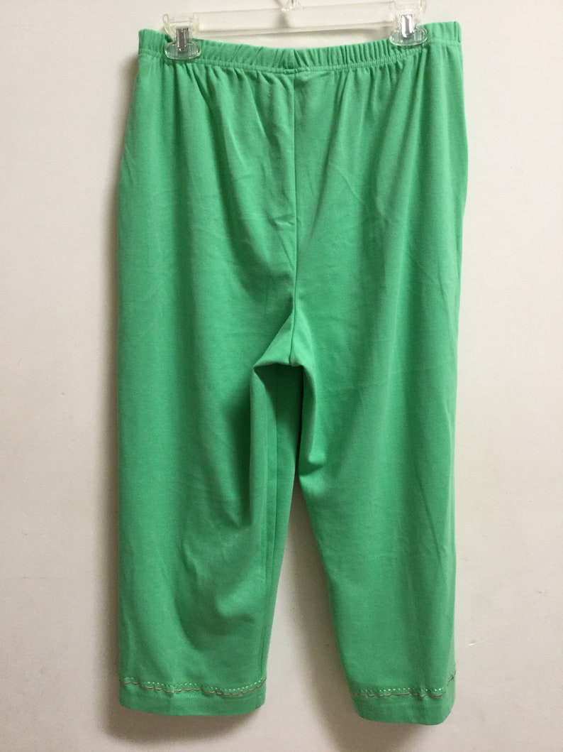 Green Embroidered Vintage High Rise Pants Vintage Women\u2019s Capri Pants Size XL Waist Wide Leg Pants for Woman