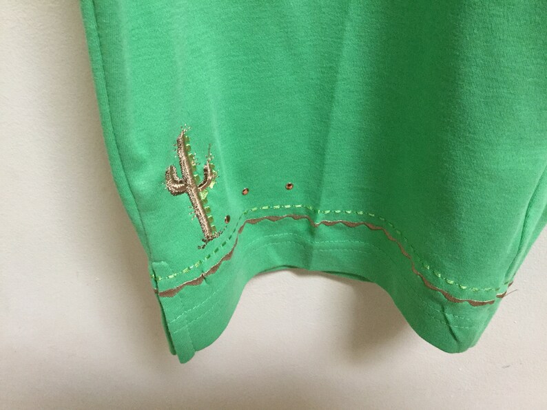 Green Embroidered Vintage High Rise Pants Vintage Women\u2019s Capri Pants Size XL Waist Wide Leg Pants for Woman