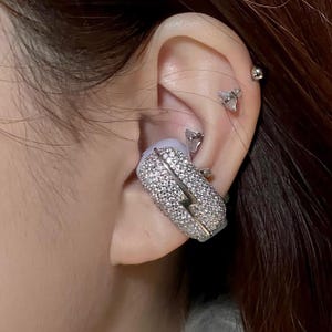 Hiphop Style Bose ultra Charm, rapper Jewelry for boyfriend, Silver black thunderbolt Symbol