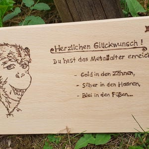 Handgemaakt snackbord-ontbijtbord met pyrografie, aap, schedel-met grappige spreuk als verjaardagscadeau-personaliseerbaar