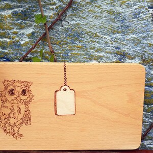 Zeldzaamheid: speciaal snackbord met pyrografie - uil met hanger om op te schrijven - cadeau voor verjaardag, Moederdag, oma - gepersonaliseerd