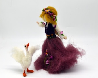 Needle-Felted Spring Decoration - Mom, Daughter, and Chickens