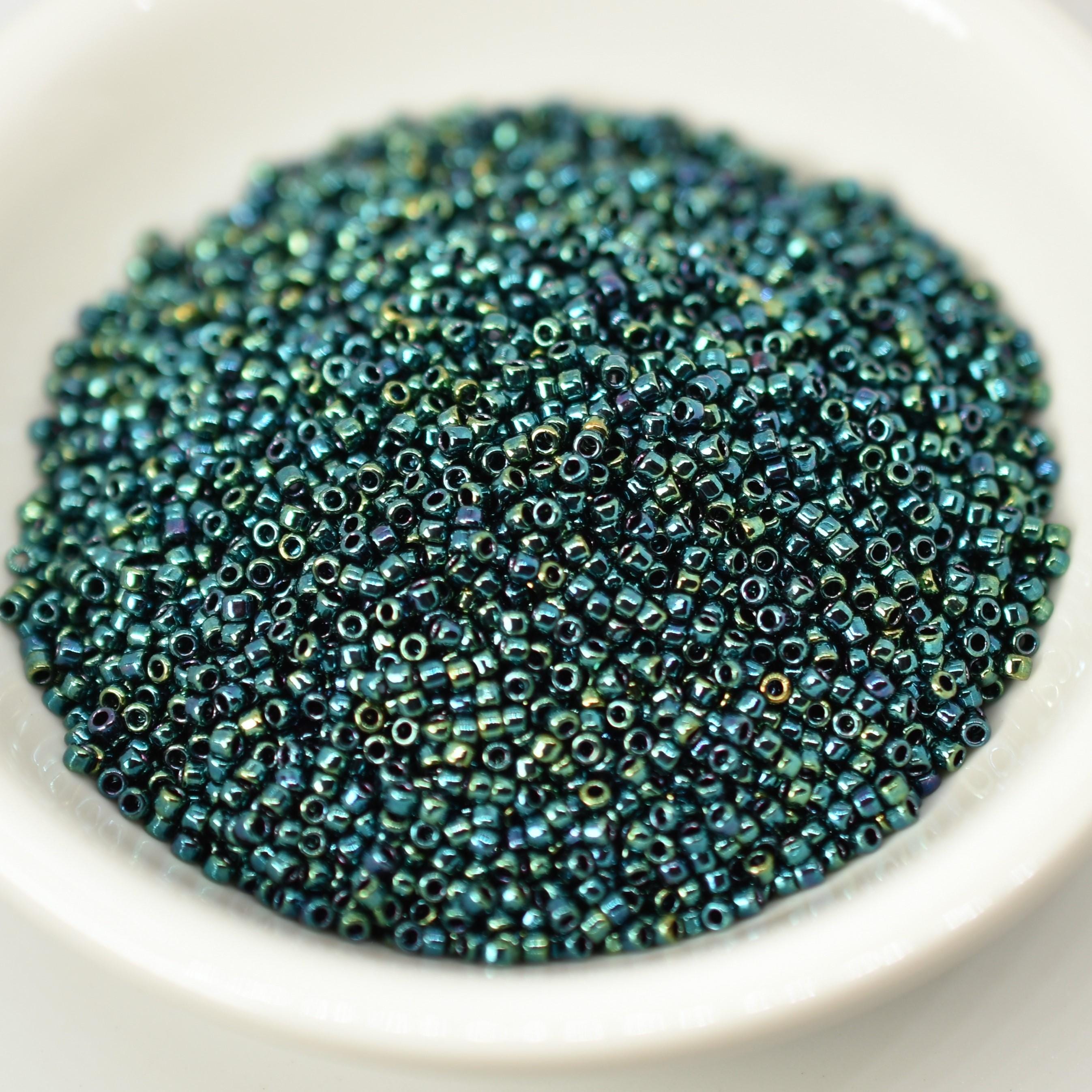 15/0 TOHO Seed Beads Higher Metallic June Bug 10 Grams Glass Bead No. 506