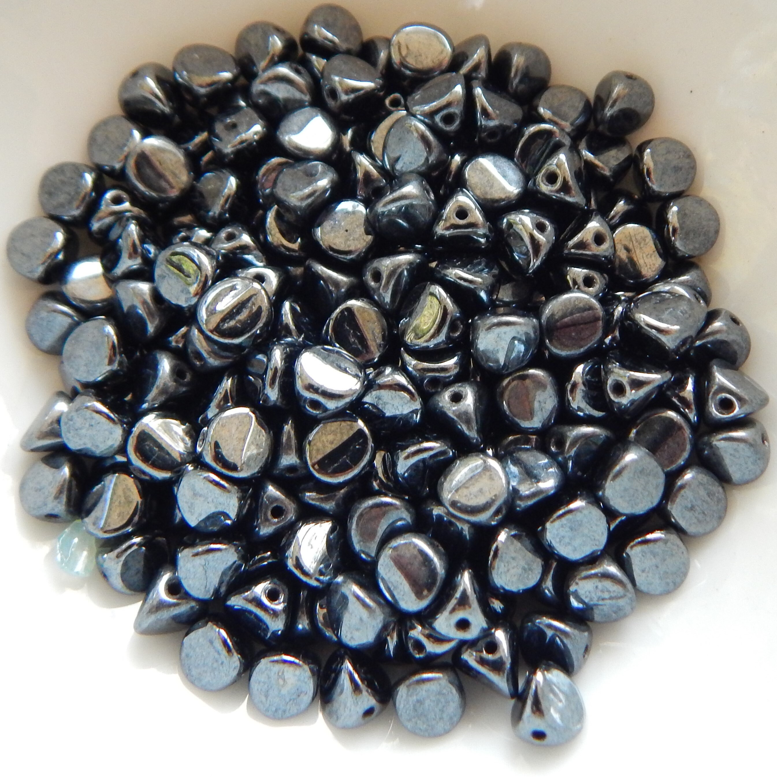 Jet Hematite Ilos\u00ae par Puca\u00ae Paris 50 Beads Czech Glass