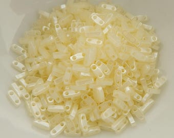 Quarter Tila Two Hole Beads Butter Cream Ceylon 5 Grams Miyuki