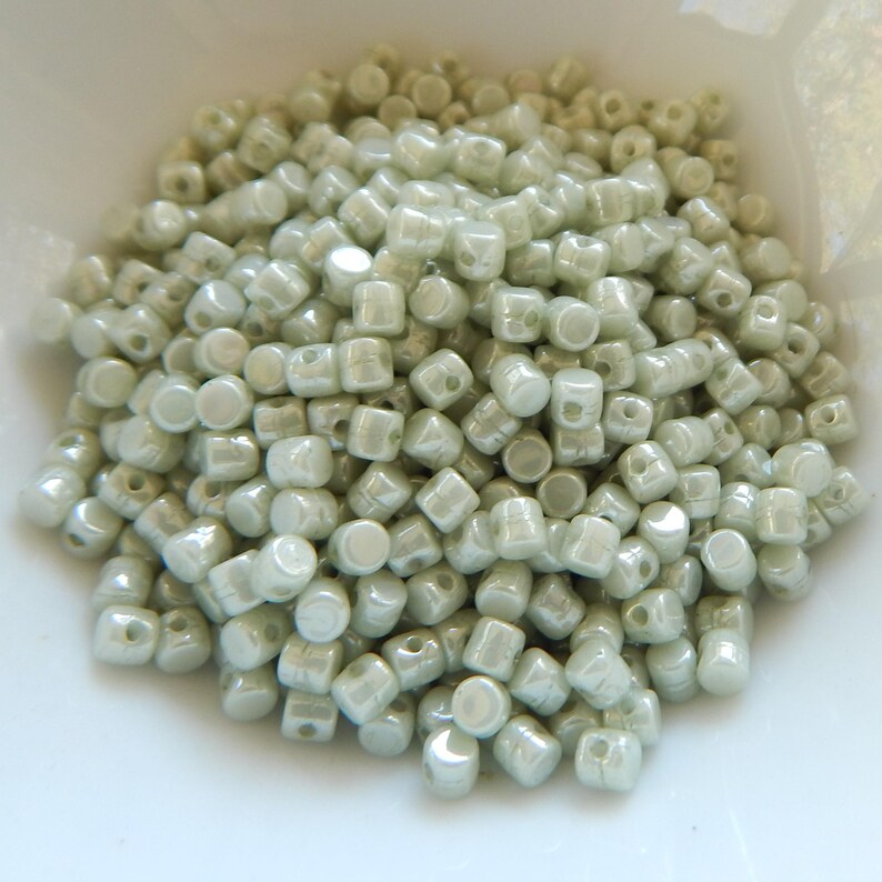 Perles En Céramique Minos® 2.5x3mm - 10g - Blanc Céramique - DIY Bijoux - Fabriqué En France