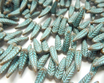 GOLDEN CREAM FEATHERS . 6330-10 10 Premium Picasso Czech Glass Bird Feather Beads 5x17mm