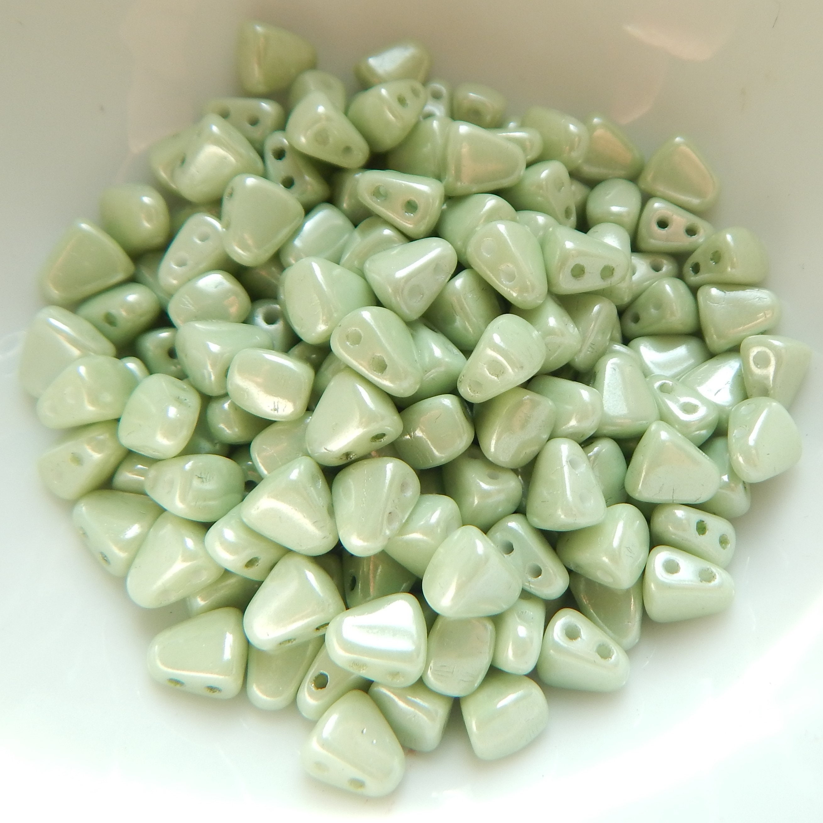 Dixie Belle Green Chalk Mineral Paint Mint Julep Light Green 