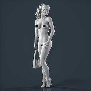 Könnte beinhalten: Eine weiße Skulptur einer Frau, die eine Handtasche hält und High Heels trägt. Die Frau hat ihr Haar hochgesteckt und blickt zur Seite. Der Hintergrund ist einfarbig dunkelgrau.