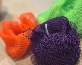 African Net Sponge (Sapo) – Long Exfoliating Bath Scrubber