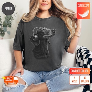 Dachshund Tshirt Comfort Colors, Dachshund Silhouette Shirt, Dachshund Tee, Dog Tshirt, Unique Pet Lover Gift, Birthday gift, Dog Lover Gift