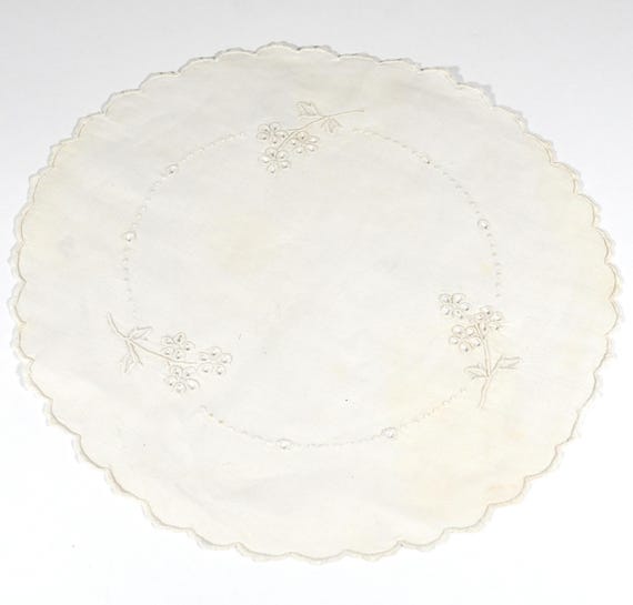 Vintage Linens View 2