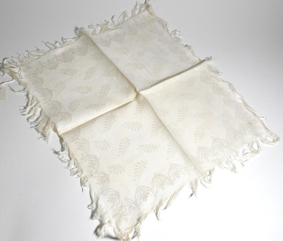Vintage Linens View 3