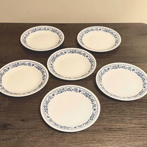 Set of 6 Corelle “Old Town Blue” Bread and Butter Plates