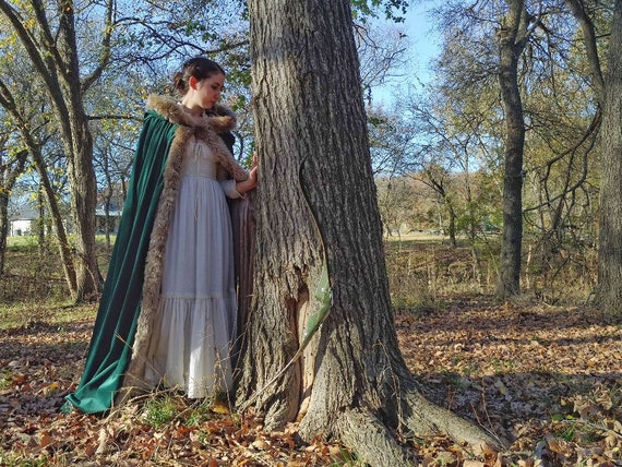 elope Elven Fantasy Cosplay Cloak in Green elope Elven Fantasy Cosplay Cloak in Green