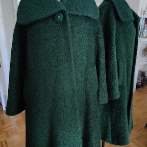 Size M/L: Emerald Green Boucle 1960s Statement Coat, 1950s Vintage Mod Underlined Jacket, Mid-Century Designer Fashion