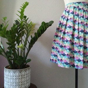 Size M Mermaid Scales Cotton Pleated Ariel Skirt with Pockets, 1950s/60s A-Line Retro Pinup Housewife Outfit, Mid Century MCM