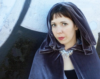 Custom: Arwen "Requiem" Inspired Cape, Lord of the Rings Cloak Elven Fantasy Cosplay with Butterfly Brooch, Adult Silver Grey Elf Costume