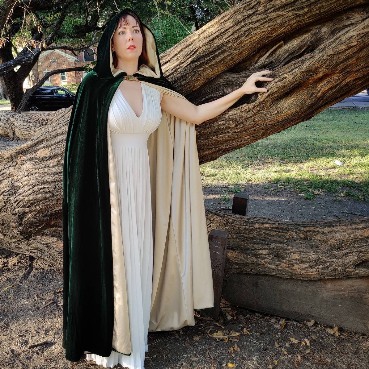Custom Emerald Green Velvet Hooded Cape: Wedding Wrap, Cosplay Costume - Etsy Custom Emerald Green Velvet Hooded Cape: Wedding Wrap, Cosplay Costume - Etsy