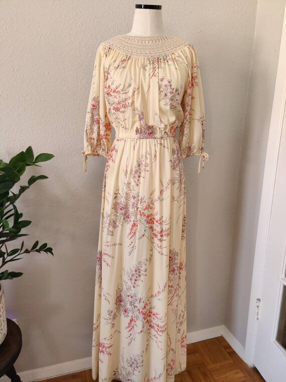 Size M/L: Vintage Boho Hippie Dress, 70s Floral &… - image 4